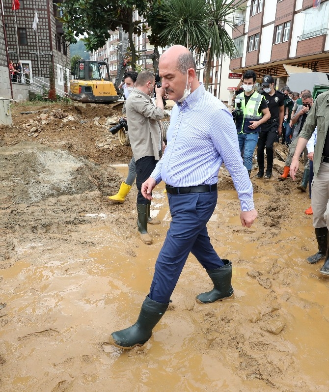 Bakanlar Soylu, Kurum ve Karaismailoğlu, Rize'de afet bölgesinde