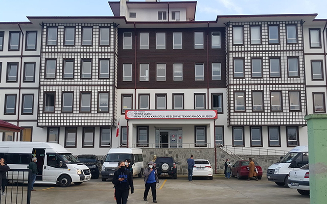 Ardeşen'de Öğretmenler Günü İçin Eğlenceli Etkinlik