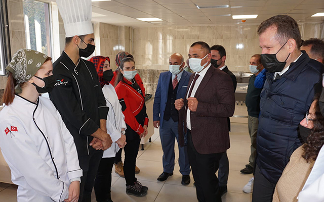 Ardeşen'de Öğretmenler Günü İçin Eğlenceli Etkinlik