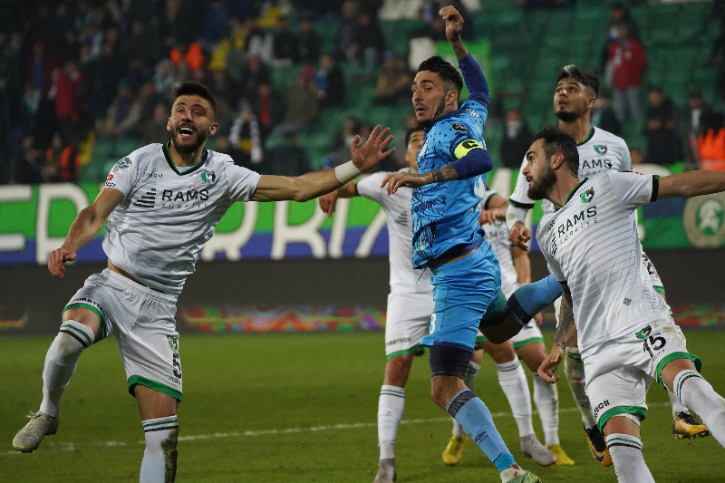 Çaykur Rizespor Denizlispor'u Geçti