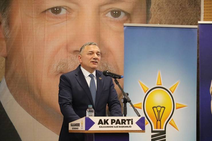 Kalkandere AK Parti’de Ayyıldız Görevi Kurt’a Devretti