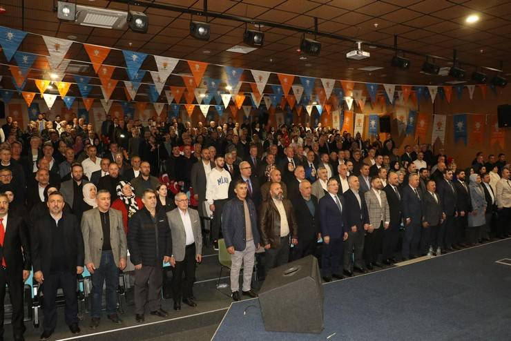 Kalkandere AK Parti’de Ayyıldız Görevi Kurt’a Devretti