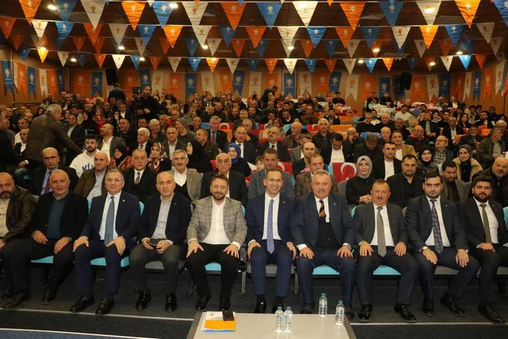 Kalkandere AK Parti’de Ayyıldız Görevi Kurt’a Devretti