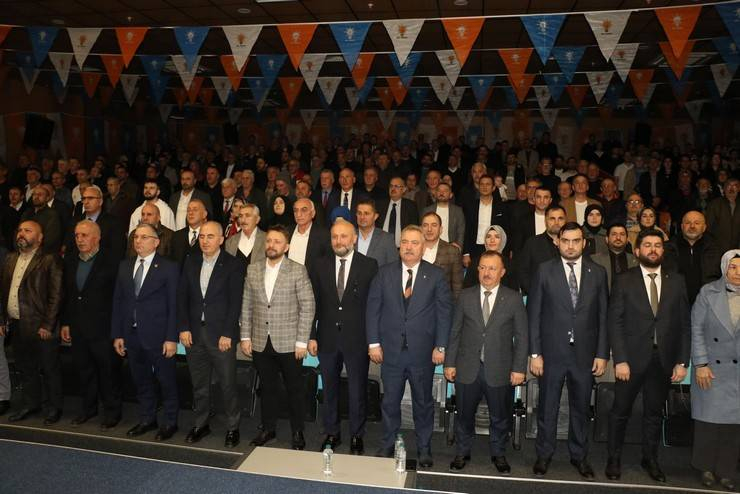 Kalkandere AK Parti’de Ayyıldız Görevi Kurt’a Devretti