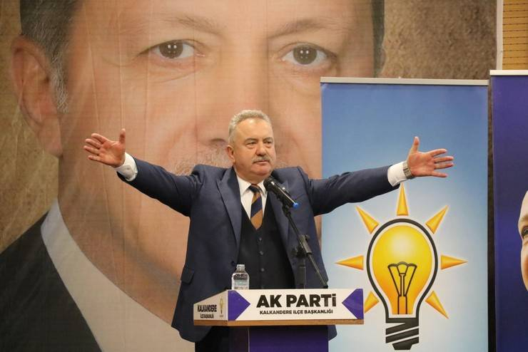 Kalkandere AK Parti’de Ayyıldız Görevi Kurt’a Devretti