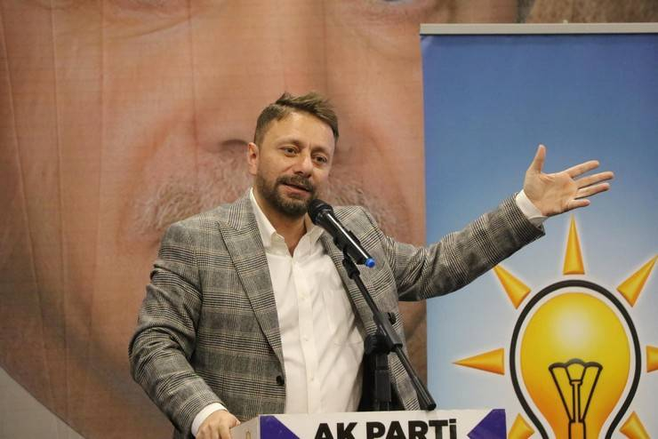 Kalkandere AK Parti’de Ayyıldız Görevi Kurt’a Devretti