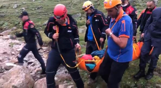 Kaçkarlarda düşen 2 Ukraynalı dağcı, 33 saatte kurtarıldı