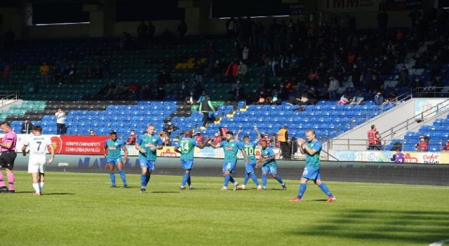 Çaykur Rizespor Son Dakikalarda Güldü