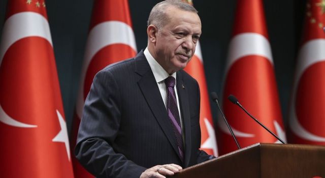 Cumhurbaşkanı Erdoğan 2022 yılını işaret etti! İşte 3600 ek göstergeyle maaşlara gelecek zam oranı