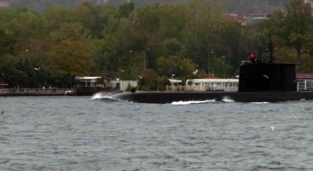 Türk denizaltısı Karadeniz'e geliyor