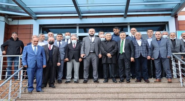 Vali Kemal Çeber, Rize Merkez Mahalle ve Köy Muhtarlarıyla Bir Araya Geldi