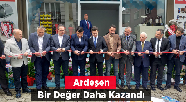 Ardeşen Gelişmeye Devam Ediyor