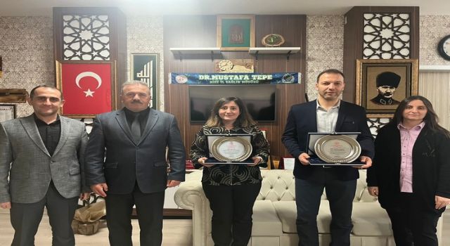 Rize'de Yılın Doktoru ve Sağlık Çalışanı Ödülleri Sahiplerini Buldu