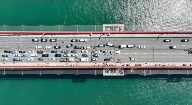 Filistin destekçileri, Golden Gate Köprüsü'nü Gazze için kapattı