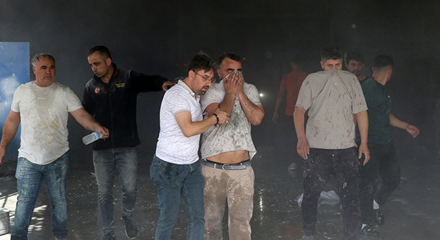 Araç boyama atölyesindeki yangında 12 kişi dumandan etkilendi