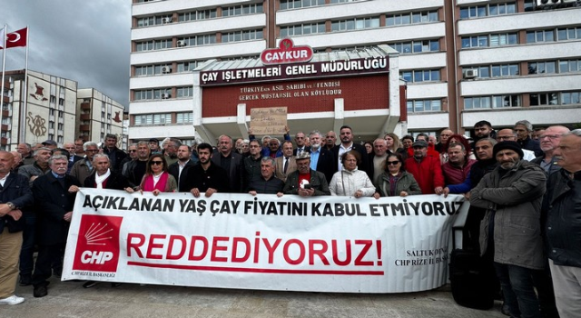 CHP Rize İl Başkanı Deniz'den ÇAYKUR Önünde Yaş Çay Fiyatına Sert Tepki