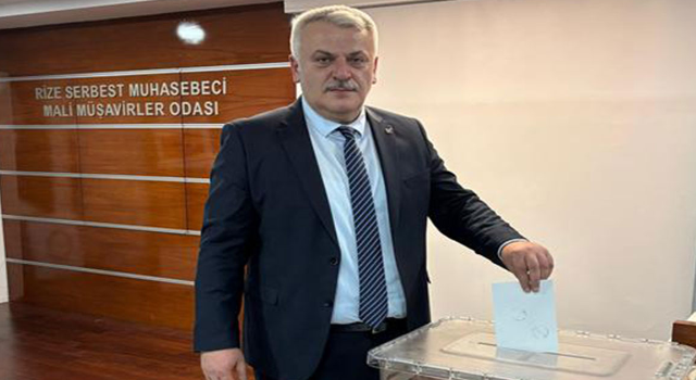 Mustafa Kulaksız, Rize SMMM Odası'nın Yeni Başkanı Seçildi