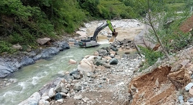 Rize İl Özel İdaresi Afetlere Karşı Alarmda