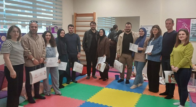 Rize İl Sağlık'tan Anne ve Baba Adaylarına Ücretsiz "Gebe Okulu" Eğitimi