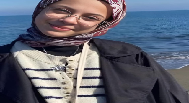 Traktörün altında kalan Aysima, aracı kullanmak istemiş