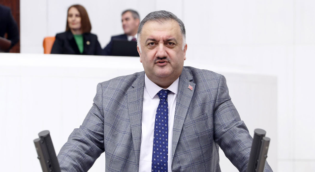 Karal, üniversitelerdeki "alan dışı dekan” atamalarını Meclis gündemine taşıdı