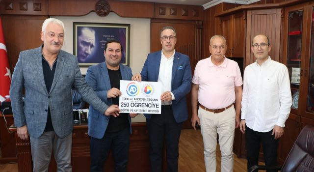 TOBB ve Ardeşen TSO’dan Öğrencilere Eğitim ve Kırtasiye Desteği