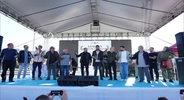 RİZE’DE ATMACA GÜZELLİK YARIŞMASI RENKLİ GÖRÜNTÜLERE SAHNE OLDU