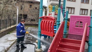 Rize Belediyesi şehir genelinde temizlik çalışmalarına devam ediyor