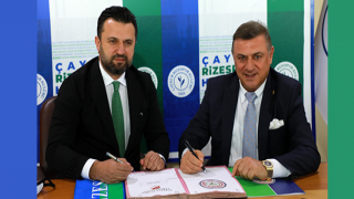 Çaykur Rizespor, teknik direktör Bülent Uygun ile 1,5 yıllık anlaşma imzaladı