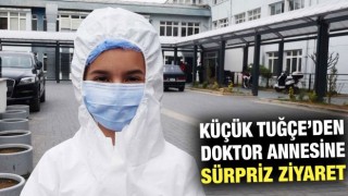 Filyasyon Tulumu Giyip Doktor Annesine Sürpriz Yaptı