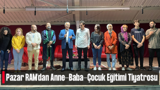 Anne-Baba-Çocuk Eğitimi Konulu Tiyatro Gösteri