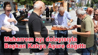 Muharrem Ayı Dolayısıyla Ardeşen’de Aşure Dağıtıldı