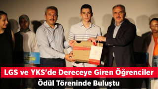 LGS ve YKS'de Rize'de Dereceye Giren Öğrenciler İçin Ödül Töreni Düzenlendi