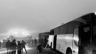 Sakarya Kuzey Marmara Otoyolu'ndaki zincirleme trafik kazası! Korkunç kazada 10 ölü, 59 yaralı var