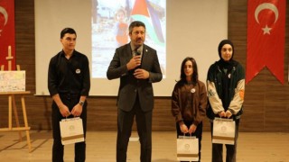 Filistin İçin Kazandıkları Ödülleri Filistin’e Bağışladılar