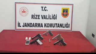 Rize’de 5 Ruhsatsız Tabanca Ele Geçirildi