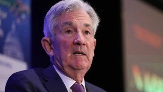 Fed Başkanı Jerome Powell'den faiz indirimine başlamaya uzak olmadıkları yorumu