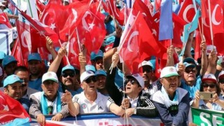 İşçi ve memur sendikaları 1 Mayıs'ı farklı şehirlerde kutlayacak