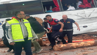 Çanakkale'de zincirleme kaza; 6 ölü, çok sayıda yaralı var