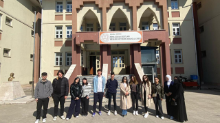 Kocaeli Sağlık ve Teknoloji Üniversitesi’nden Çevreye Duyarlılık Adımı: İlkokul, Ortaokul ve Liselerde Geri Dönüşüm Sunumları