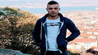 Tarlada kurmak istediği köstebek tabancası patlayınca hayatını kaybetti
