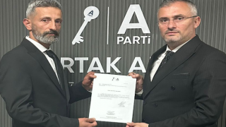 Anahtar Parti’de Güneysu’ya “Aşık” Başkan