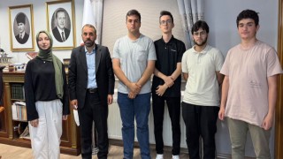 Rize’de Hafızlıkla Taçlanan Akademik Zafer